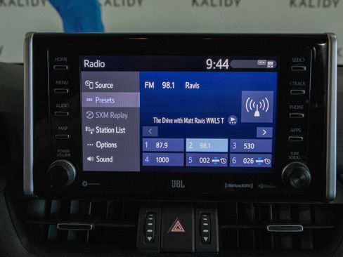 Used 2021 Toyota RAV4 XLE Premium AWD/4WD image 8