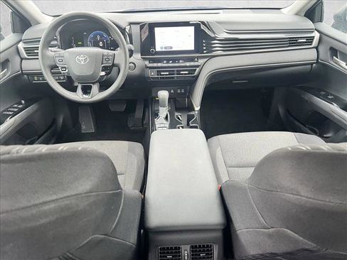 Certified 2025 Toyota Camry LE image 18