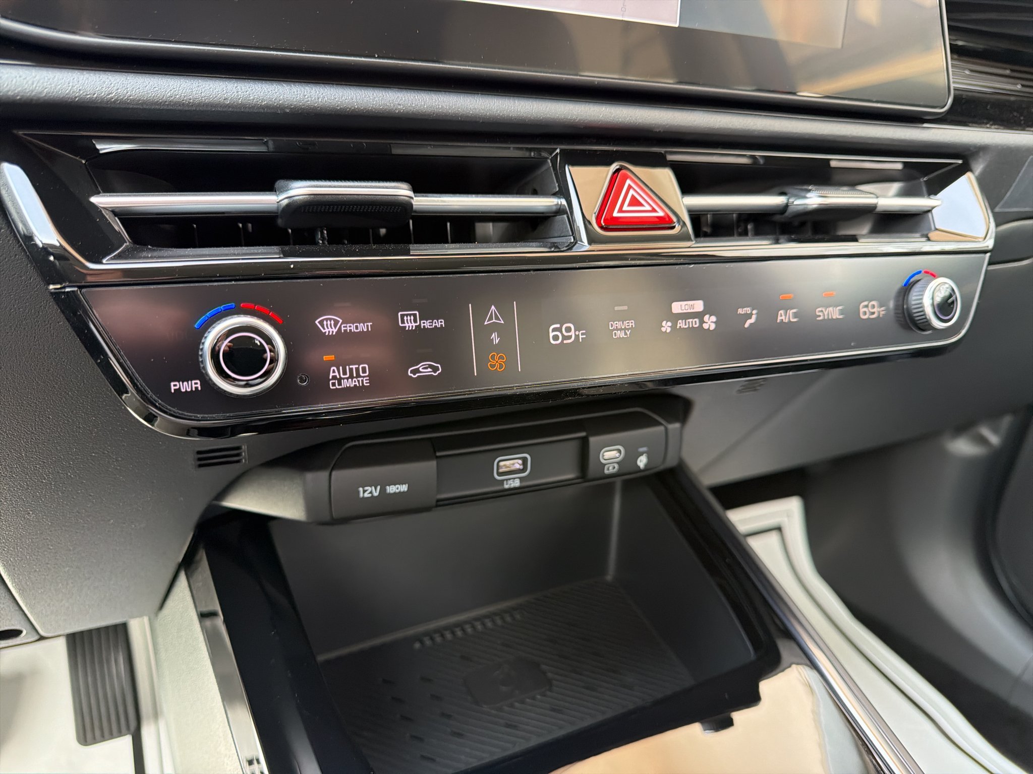 New 2026 Kia Niro EX FWD image 23
