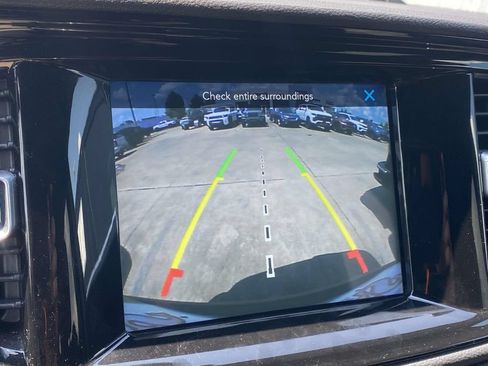 Used 2024 Dodge Durango SXT RWD image 25