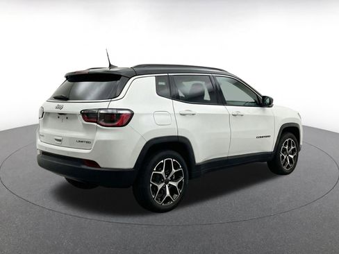 Used 2025 Jeep Compass Limited AWD/4WD image 8