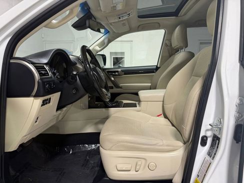 Used 2020 Lexus GX 460 Premium image 12