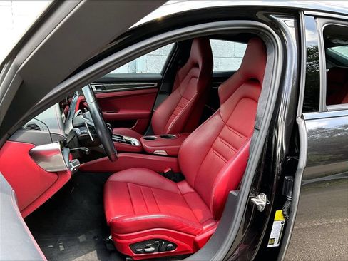 Certified 2023 Porsche Panamera GTS AWD/4WD image 5