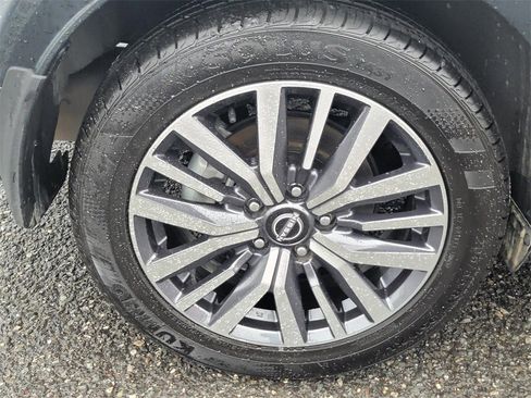 Certified 2023 Nissan Kicks SV image 8