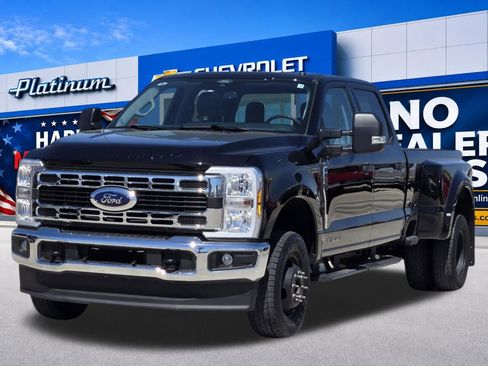 Used 2025 Ford F350 XLT AWD/4WD image 2