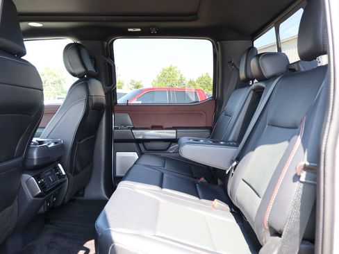 Used 2022 Ford F150 Lariat w/ Equipment Group 502A High AWD/4WD image 16