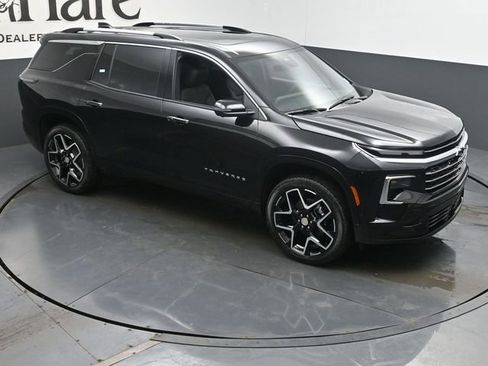 New 2026 Chevrolet Traverse High Country image 17