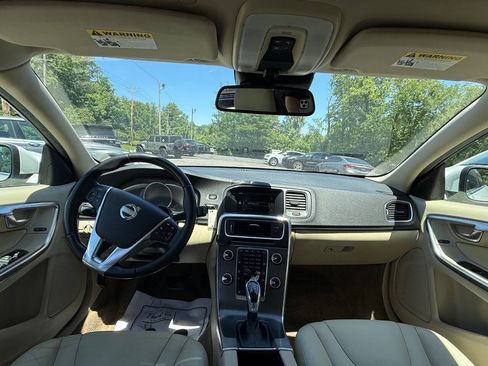 Used 2015 Volvo V60 T5 Premier AWD/4WD image 11
