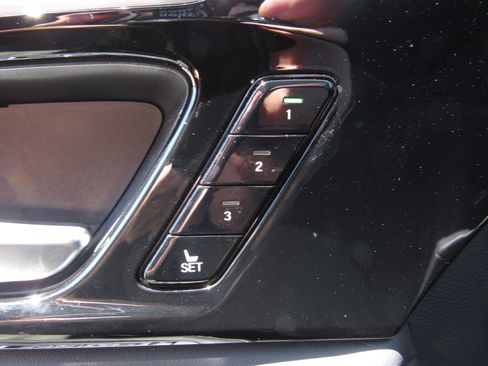 Certified 2023 Acura MDX FWD w/ Technology Package image 25