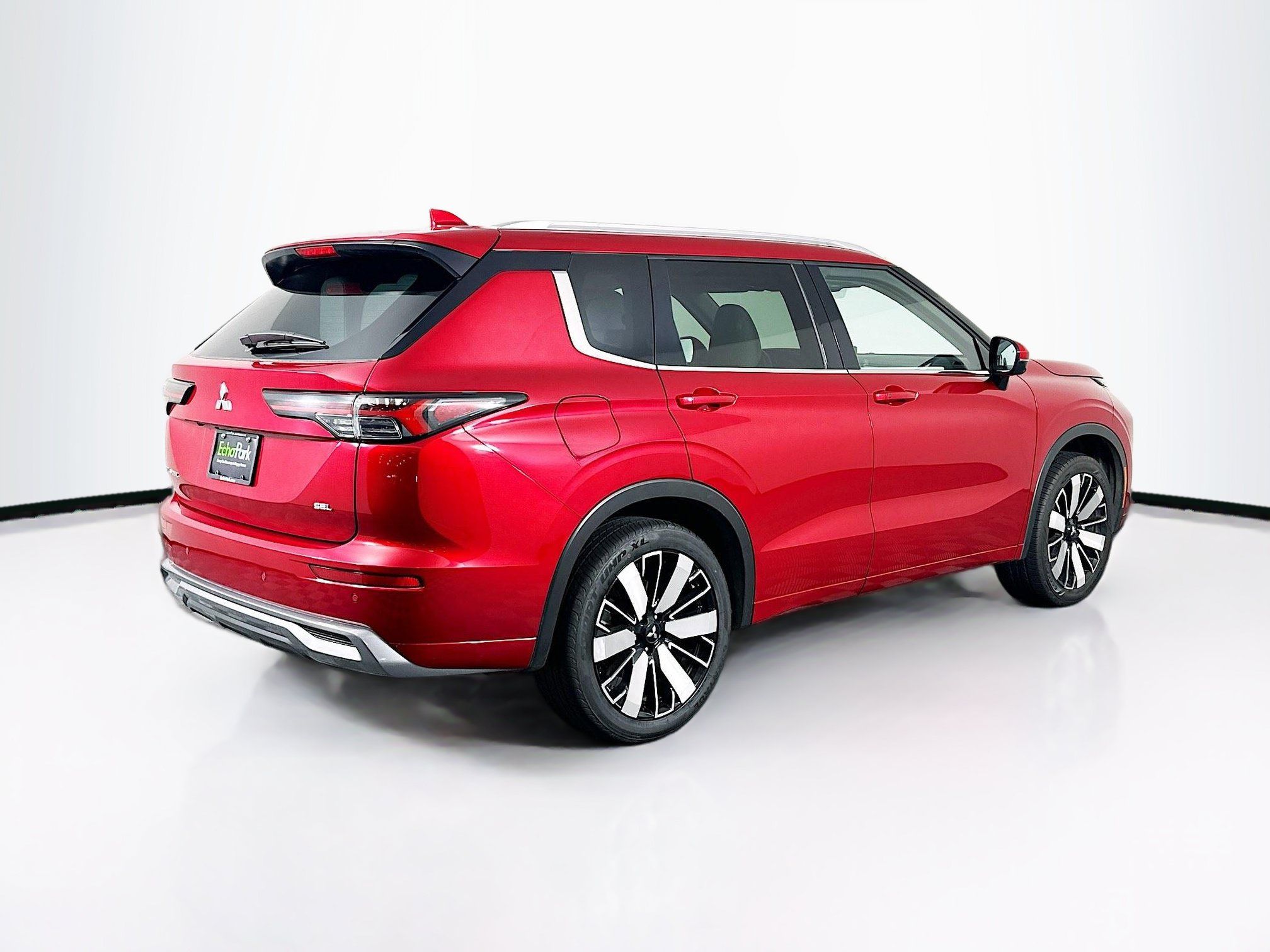 Used 2025 Mitsubishi Outlander SEL AWD/4WD image 9
