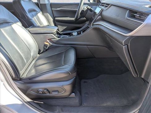 Used 2021 Jeep Grand Cherokee L Limited image 22