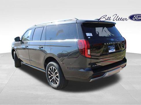 New 2025 Ford Expedition Max Platinum image 4