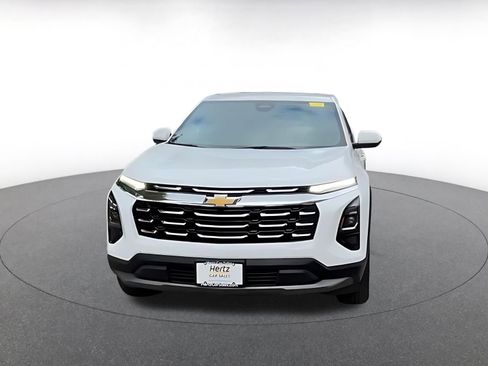Used 2025 Chevrolet Equinox LT AWD/4WD image 4