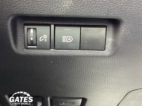 Used 2025 Toyota RAV4 XLE AWD/4WD image 20