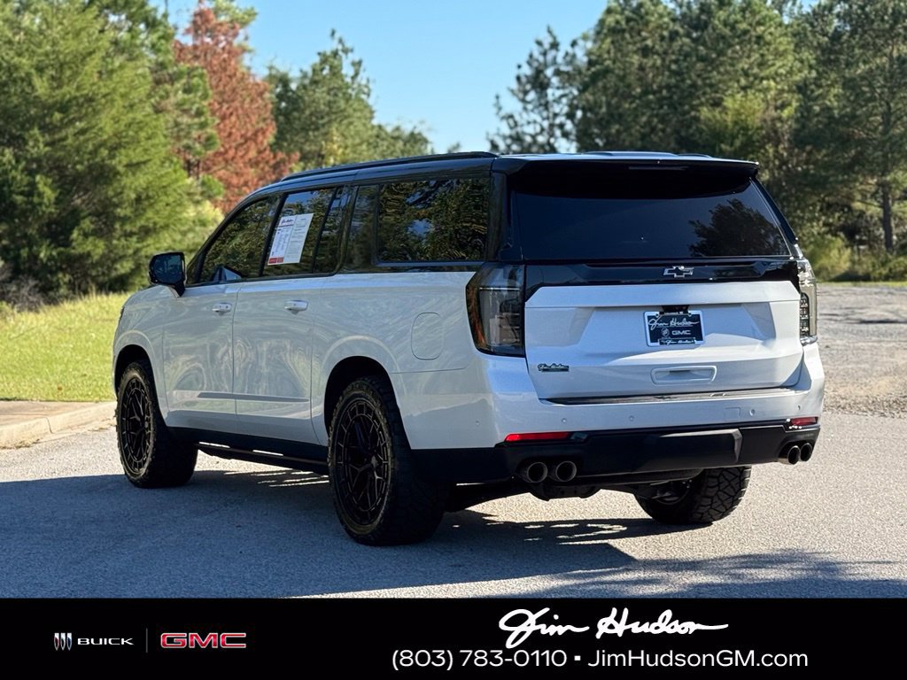 Used 2025 Chevrolet Suburban Z71 w/ Z71 Off-Road Package AWD/4WD image 14