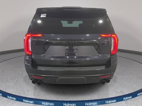 Used 2024 GMC Yukon Denali RWD image 7