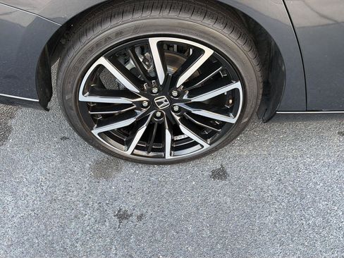 Used 2023 Honda Accord Touring image 39