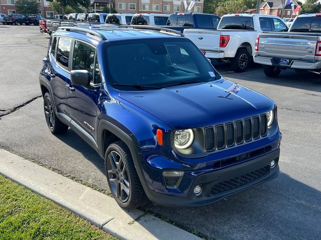 Used 2021 Jeep Renegade Latitude w/ Luxury Group II AWD/4WD image 5