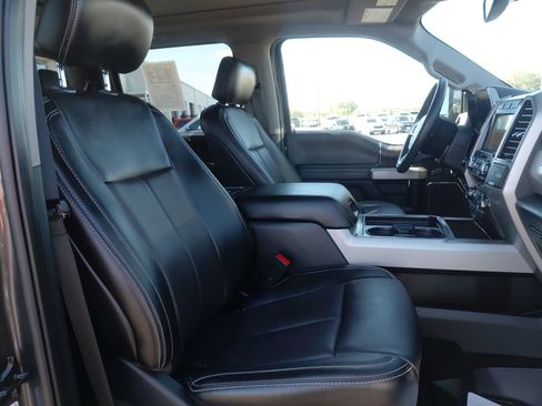 Used 2020 Ford F250 Lariat w/ Lariat Ultimate Package AWD/4WD image 35