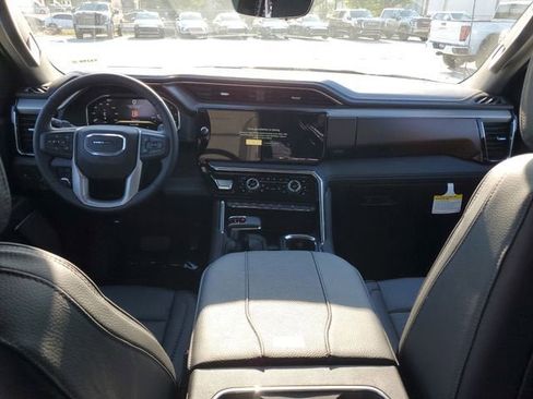 New 2026 GMC Sierra 1500 Denali w/ Denali Reserve Package image 13