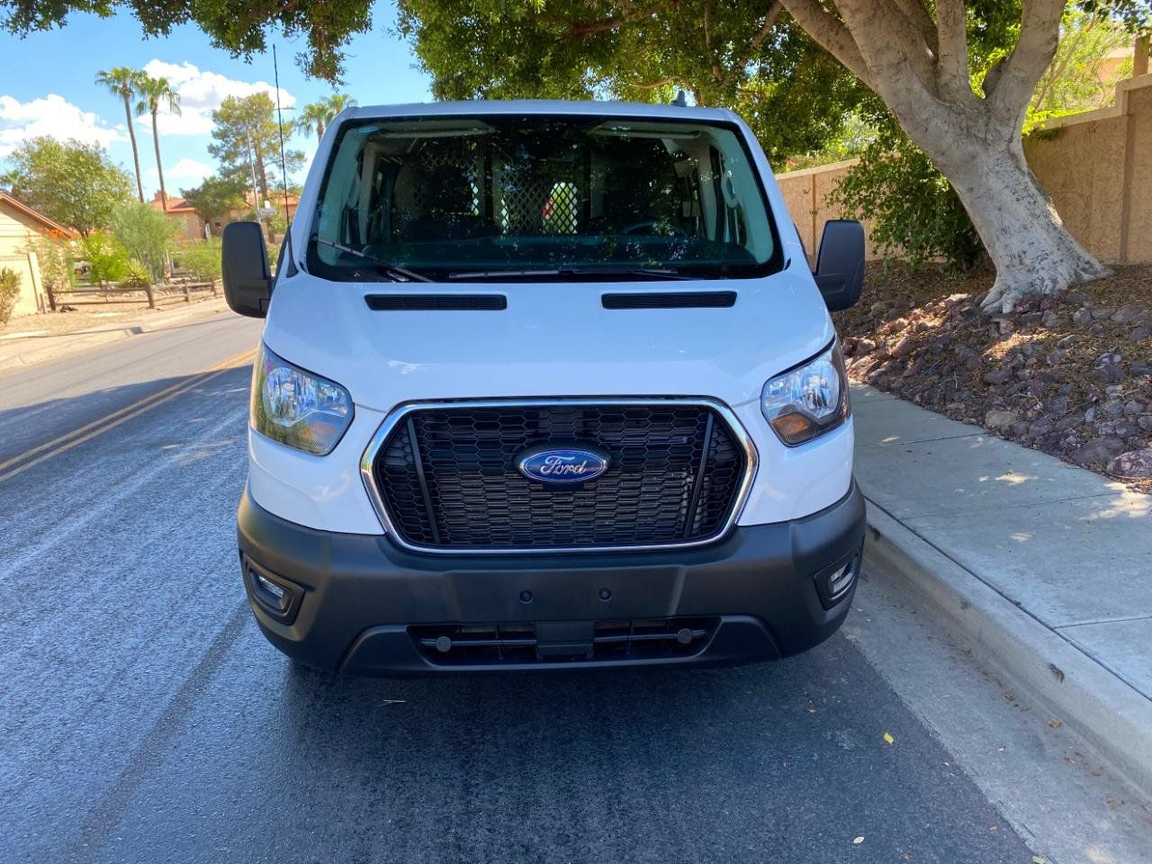 Used 2025 Ford Transit 250 Low Roof w/ Exterior Upgrade Package RWD image 3