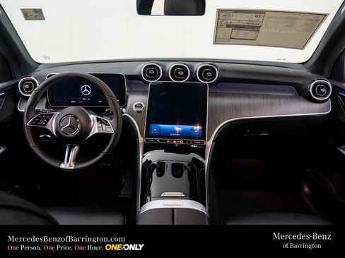 New 2026 Mercedes-Benz GLC 300 4MATIC image 11