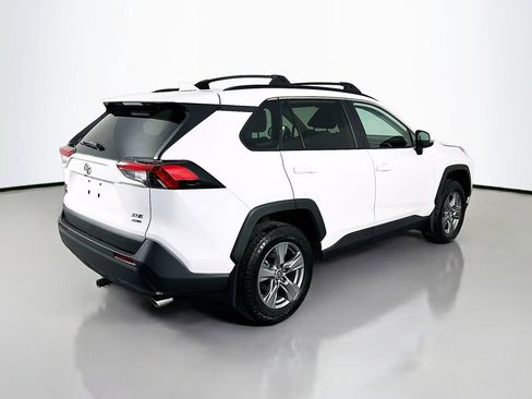 Used 2024 Toyota RAV4 XLE AWD/4WD image 7