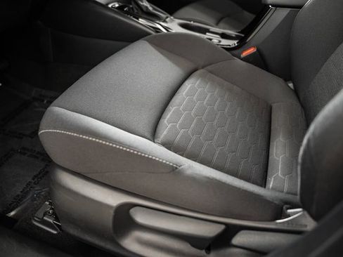 Used 2024 Toyota Corolla SE image 32