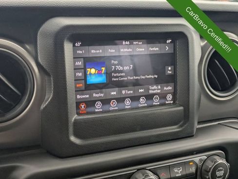 Used 2023 Jeep Gladiator Sport AWD/4WD image 17