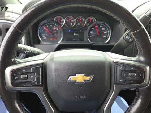 Used 2021 Chevrolet Silverado 1500 LT w/ Bed Protection Package AWD/4WD image 6
