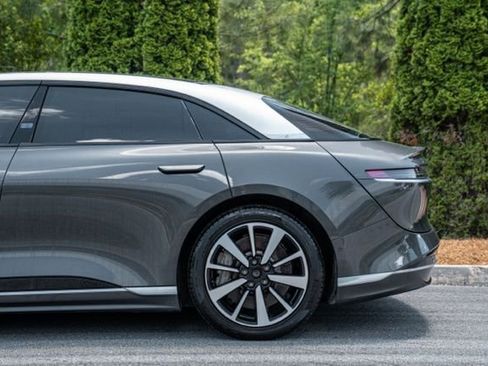 Used 2023 Lucid Air Touring AWD/4WD image 11