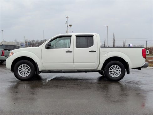 Used 2019 Nissan Frontier SV w/ Value Truck Package image 2