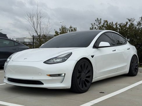 Used 2021 Tesla Model 3 Performance image 16