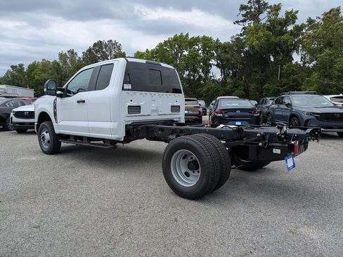 New 2026 Ford F350 XL w/ XL Chrome Package AWD/4WD image 5