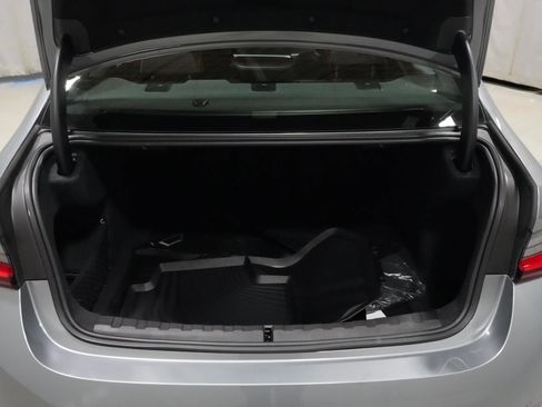 Used 2023 BMW 330i xDrive Sedan w/ Premium Package image 27