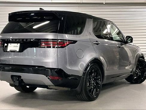 Certified 2025 Land Rover Discovery Dynamic SE AWD/4WD image 13