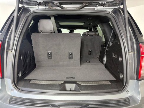 Used 2023 Chevrolet Tahoe Premier w/ Advanced Technology Package image 28