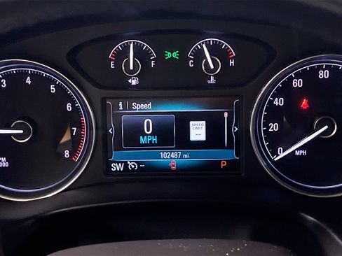 Used 2018 Buick Enclave Essence FWD image 23