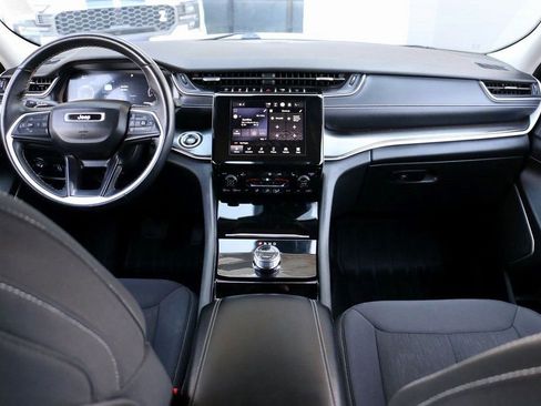 Used 2022 Jeep Grand Cherokee L Laredo w/ Luxury Tech Group I image 25