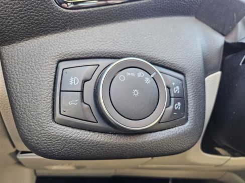 Used 2019 Ford Escape Titanium image 17