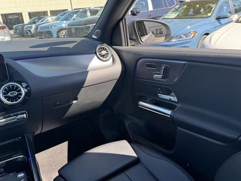 Used 2021 Mercedes-Benz GLA 250 4MATIC image 16