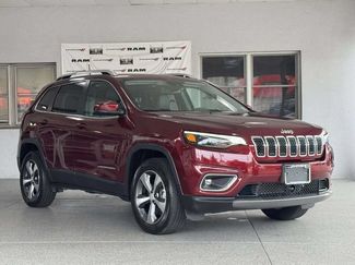 Used 2021 Jeep Cherokee Limited w/ Trailer Tow Group AWD/4WD video 1