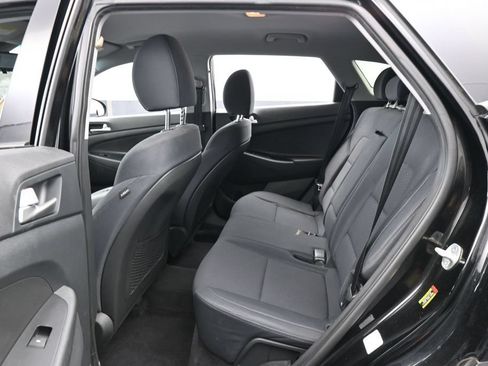 Used 2021 Hyundai Tucson Value FWD image 28