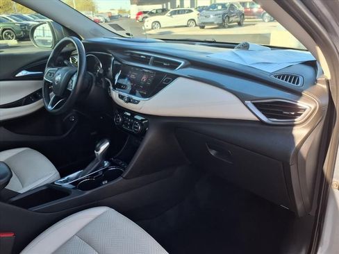 Used 2020 Buick Encore GX Essence w/ Experience Buick Package image 19