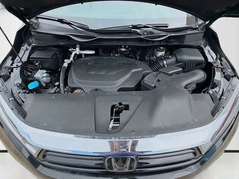 Used 2023 Honda Odyssey Touring image 32