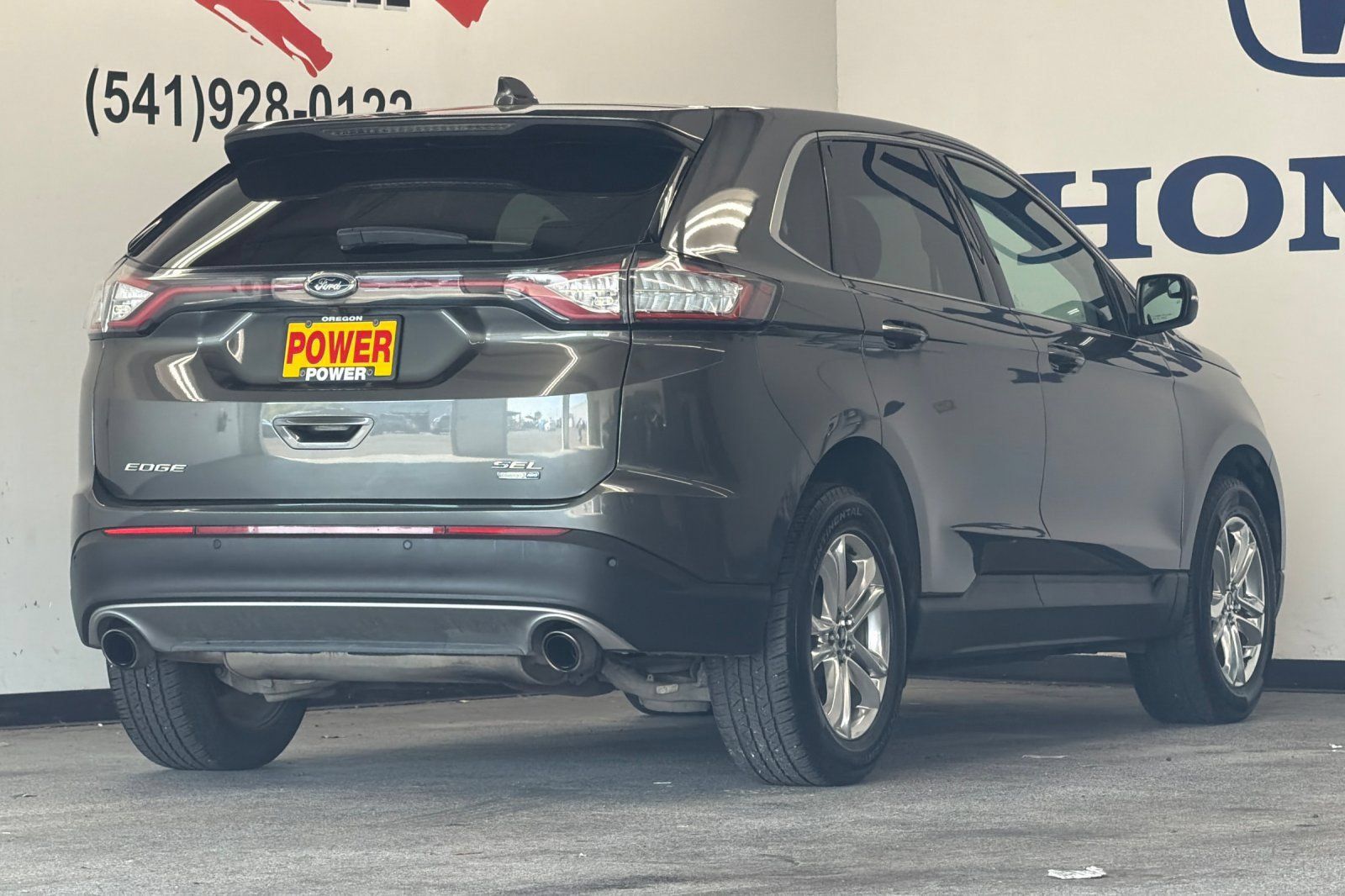 Used 2018 Ford Edge SEL w/ Equipment Group 201A AWD/4WD image 3