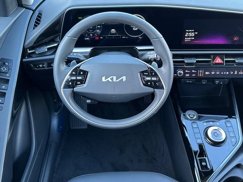 New 2026 Kia Niro Wind image 14