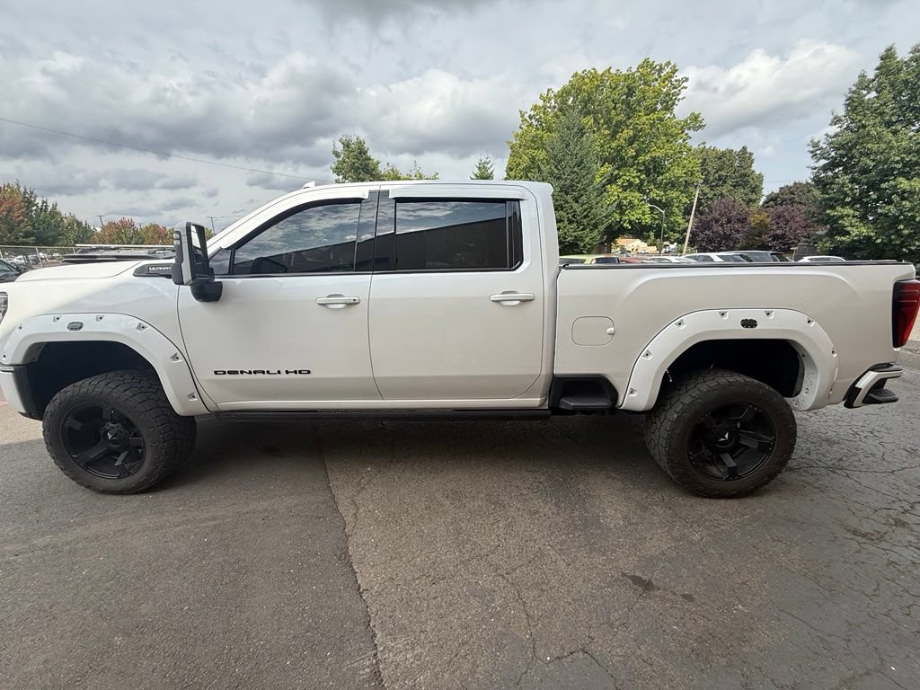Used 2024 GMC Sierra 3500 Denali Ultimate AWD/4WD image 11