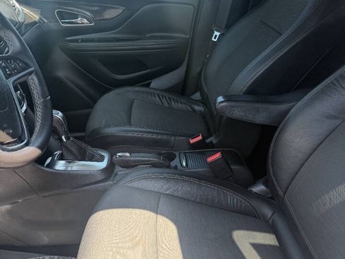 Used 2016 Buick Encore Convenience FWD image 3