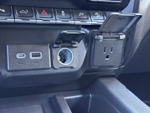 Used 2021 GMC Sierra 1500 Denali w/ Driver Alert Package II image 7